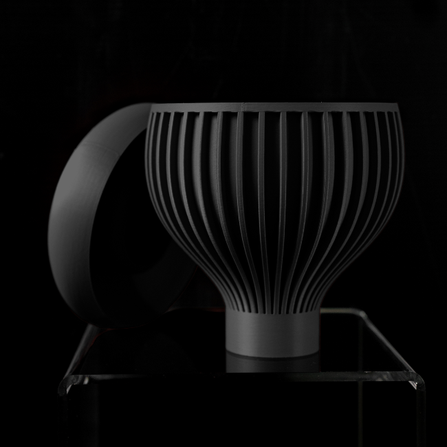 Novanest__Planter__Black