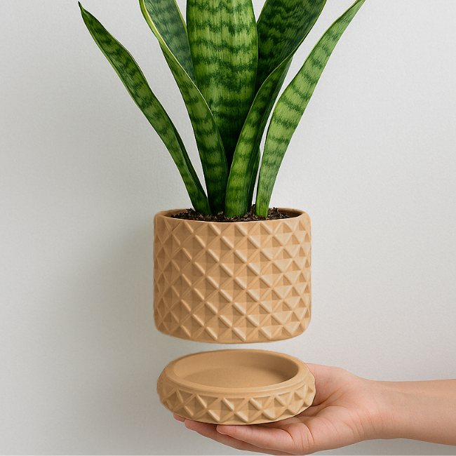 Criss-Craft__Wall-Planter__Beige