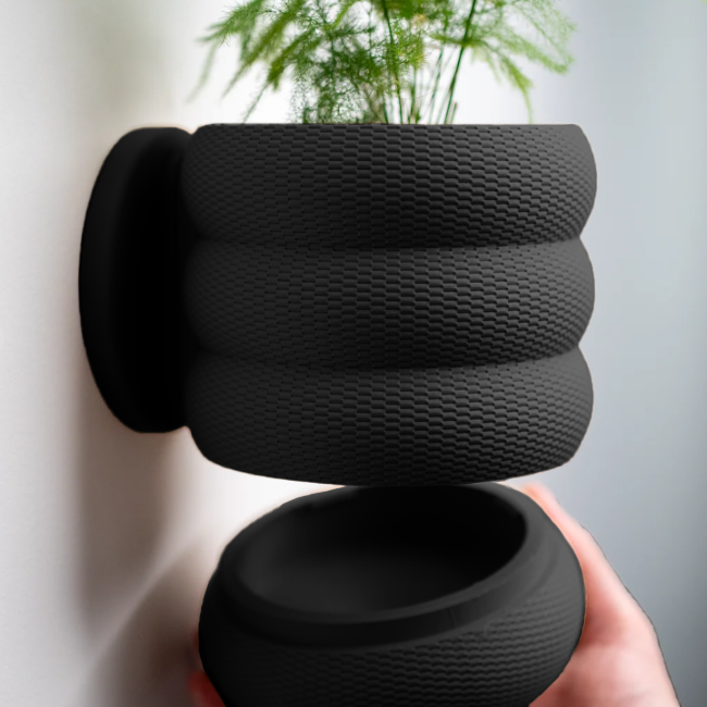 Terra-Loop__Wall-Planter__Black